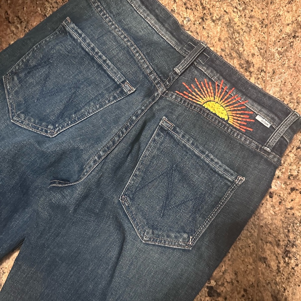 MOTHER Women's Blue Jeans with Sunburst Embroidery